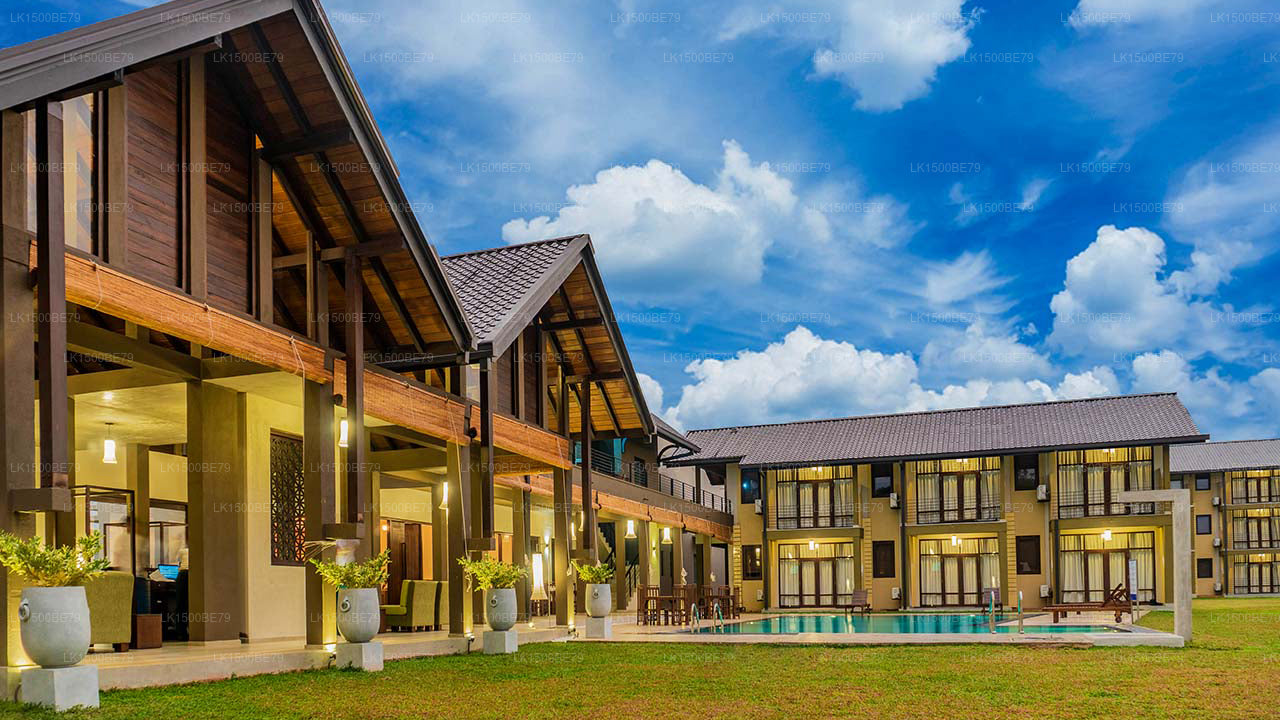 Amora Lagoon Hotel, Katunayaka