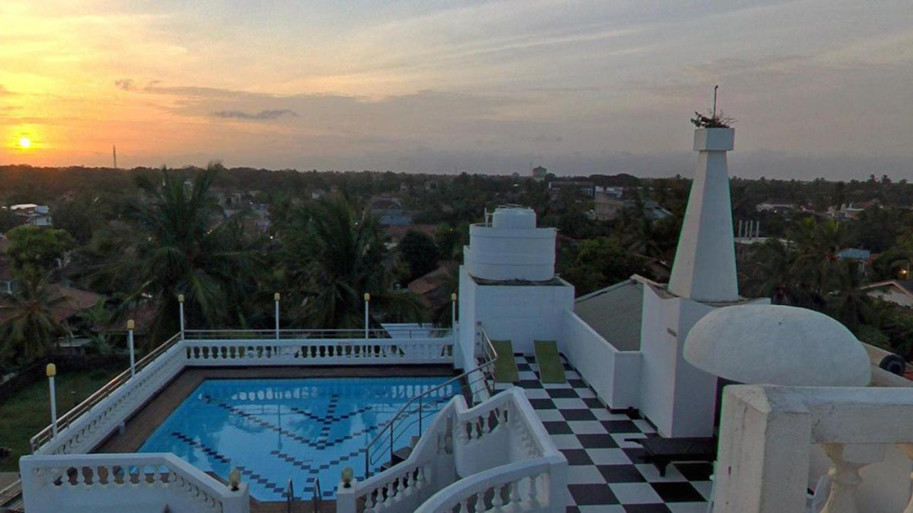 Royal Castle Hotel, Negombo