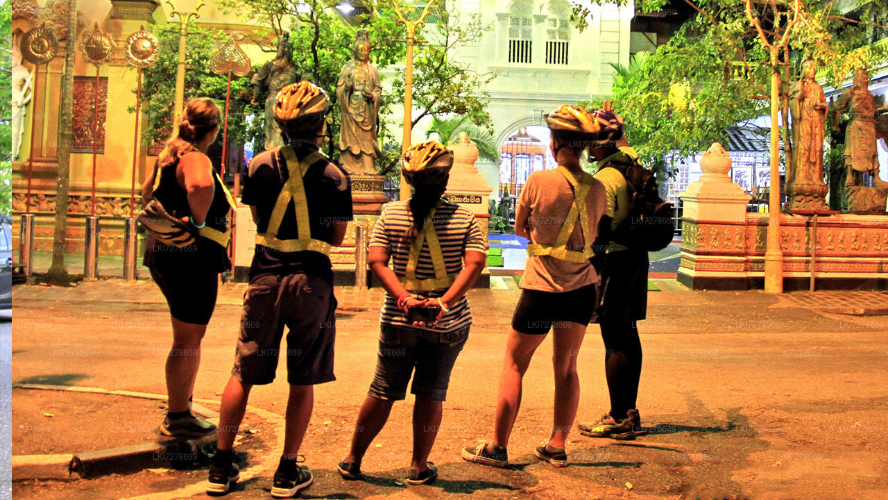 Luxury Night Cycle Tour of Colombo