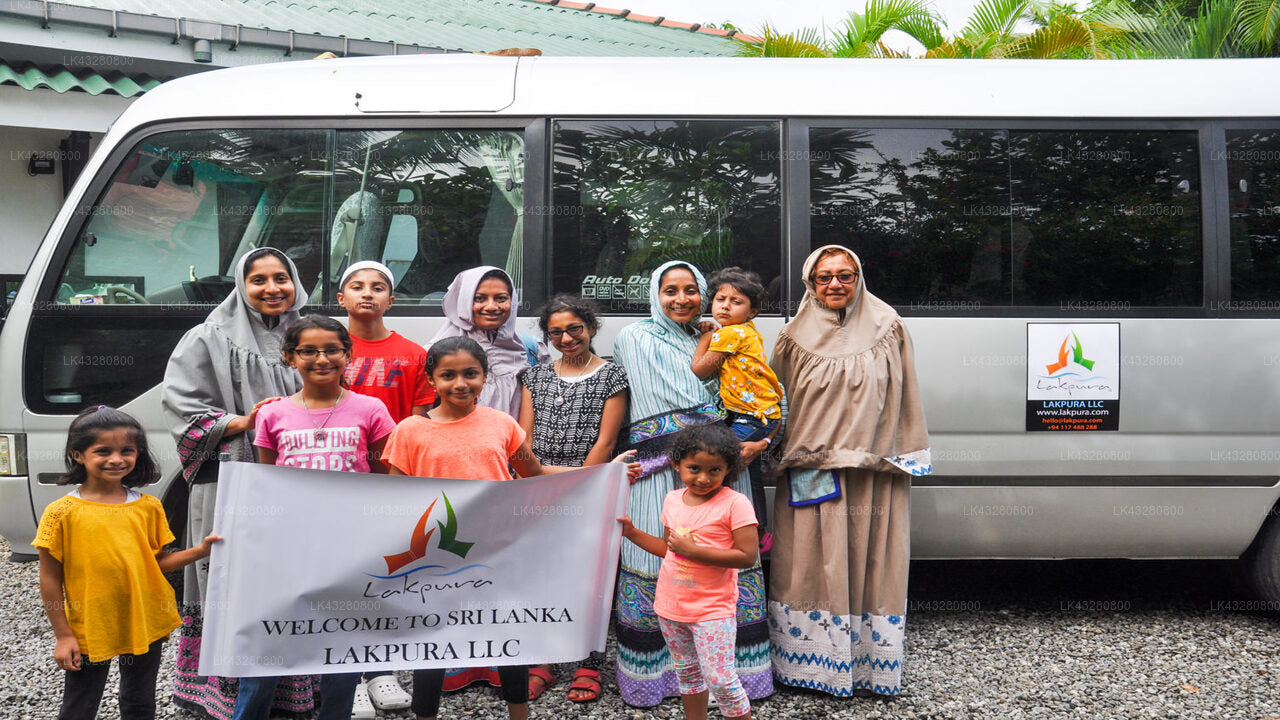 Transfer between Colombo Airport (CMB) and Sarilco Rock View Treehouse, Sigiriya