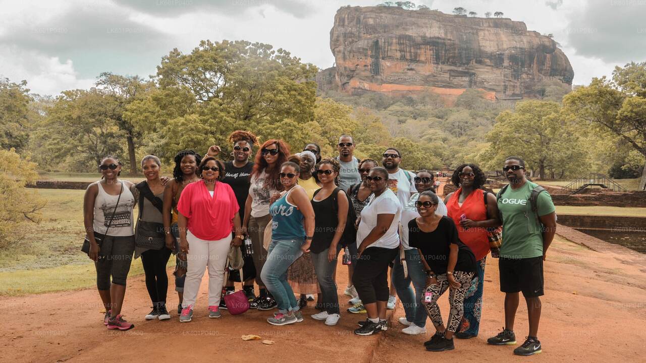 Sigiriya Rock and Village Tour from Negombo