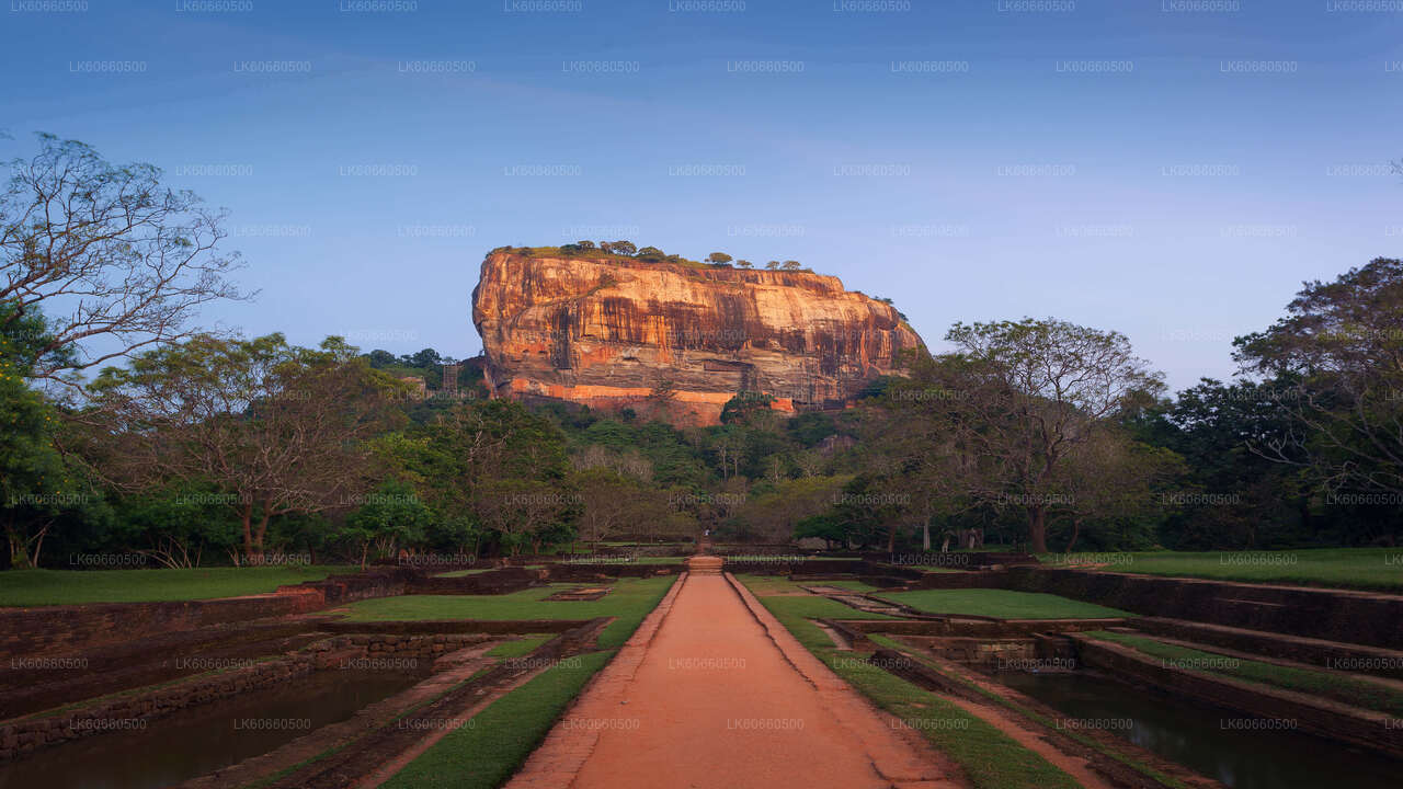 Sigiriya Rock and Village Tour from Mount Lavinia