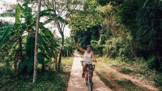 Thalangama Wetland Cycling Tour from Colombo